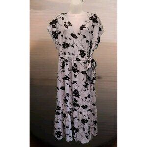 New Bohme Sage Green Black Floral Gauzy Lightweight Midi Dress Sz M